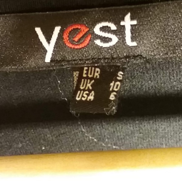 Yest Black 3/4 Sleeve Top - Picture 2 of 2